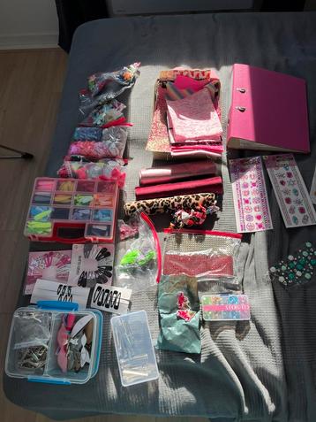 DIY haarstrikken maken beschikbaar voor biedingen