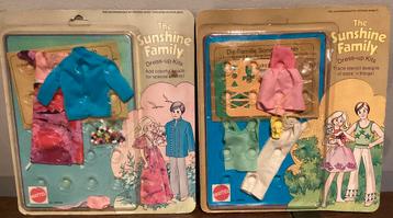 2 Sunshine Family Dress-up sets,1974 Mattel 2265 & 2268 ,OVP beschikbaar voor biedingen