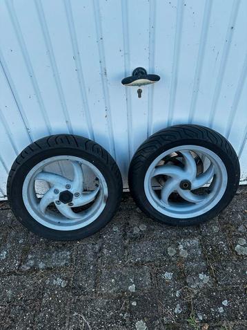Gilera runner 50cc DD velgenset beschikbaar voor biedingen
