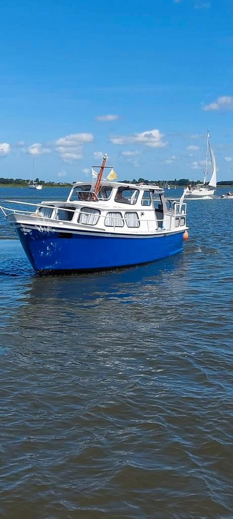 Marne kruiser, Watersport en Boten, Motorboten en Motorjachten, Zo goed als nieuw, Staal, 9 tot 12 meter, Diesel, Binnenboordmotor