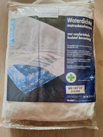 waterdicht matrasbeschermer beschikbaar voor biedingen
