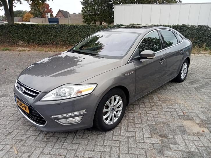 Ford Mondeo Hatchback 1.6 TDCI Full Options 2013 Export, Auto's, Ford, Particulier, Mondeo, ABS, Airbags, Alarm, Bluetooth, Boordcomputer