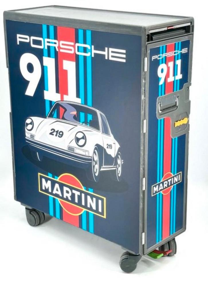 Porsche 911 Martini Full size vliegtuig Trolley, Verzamelen, Luchtvaart en Vliegtuigspotten, Nieuw, Overige typen, Ophalen