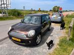 Mini Clubman 1.6 16V Cooper 2009 Bruin, Auto's, Mini, Voorwielaandrijving, 4 cilinders, Bruin, 4 stoelen