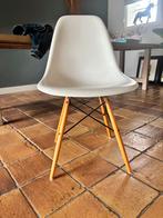 Vitra Eames stoel, Ophalen, Overige kleuren, Zo goed als nieuw, Metaal