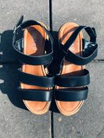Onakó Made in Italy lederen sandalen met plateauzool, Sandalen of Muiltjes, Onakó, Zo goed als nieuw, Zwart
