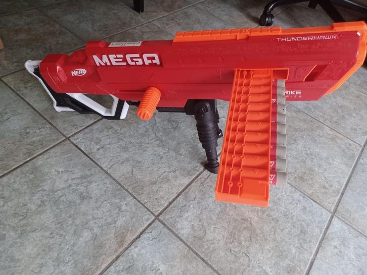 Nerf mega, Kinderen en Baby's, Speelgoed | Buiten | Actiespeelgoed, Zo goed als nieuw, Ophalen