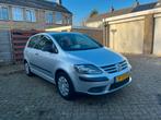 Volkswagen Golf Plus 1.6 FSI 85KW 2007 Grijs, Stof, 4 cilinders, 1200 kg, Particulier