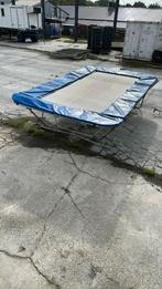 Wedstrijd trampoline nissen met wieltjes voor opslag, Sport en Fitness, Turnen, Ophalen, Materiaal, ...., Zo goed als nieuw
