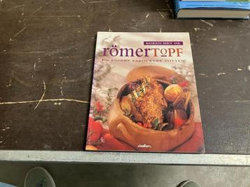 römertopf vlees braden koken aardewerk pot  beschikbaar voor biedingen