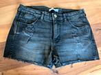 Dames korte broek antraciet grijs maat 38. Merk Pull&Bear., Ophalen of Verzenden, Zo goed als nieuw, W30 - W32 (confectie 38/40)