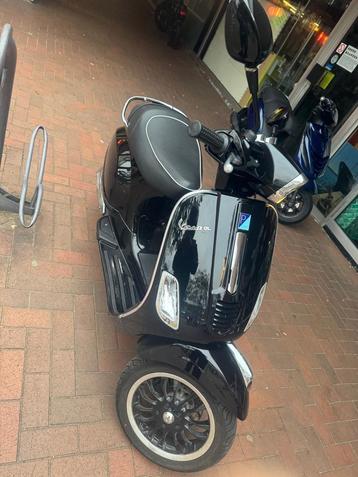 Vespa s50 - 10500km - Sprint Velgen - 2010 beschikbaar voor biedingen