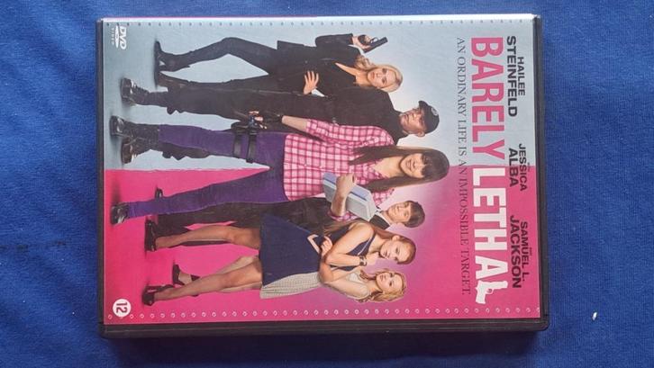 Barely Lethal "Samuel L Jackson", Cd's en Dvd's, Dvd's | Kinderen en Jeugd, Zo goed als nieuw, Ophalen of Verzenden