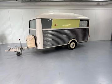 Arverne GT400 Klassieke en Zeldzame Caravan 1963 beschikbaar voor biedingen