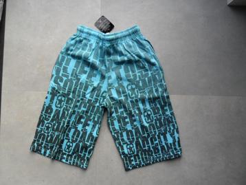 korte broek mt 140, blauw/zwart joggingstof, nieuw beschikbaar voor biedingen