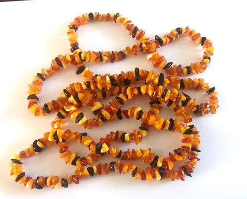 Prachtige Barnsteen Amber Ketting Zeer Lang, Sieraden, Tassen en Uiterlijk, Kettingen, Zo goed als nieuw, Steen of Mineraal, Met edelsteen