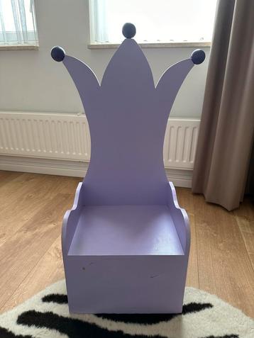 Leuke Kinderstoel - Kroon Design beschikbaar voor biedingen