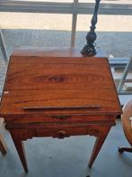 Antieke schrijftafel, Ophalen