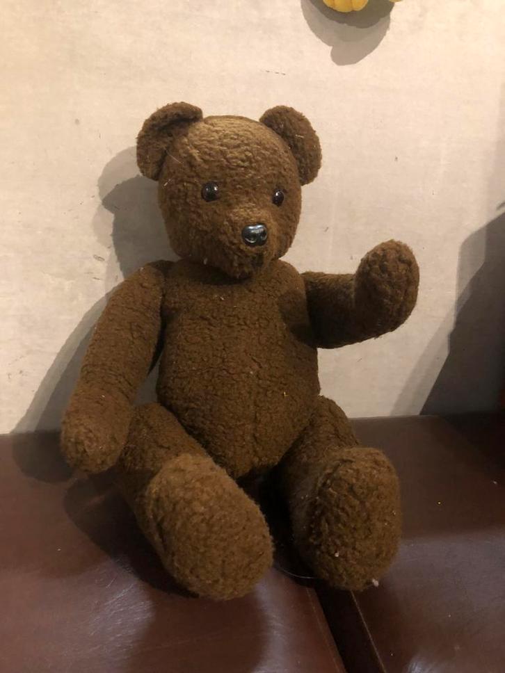 Oude teddybeer is uitstekende staat!, Verzamelen, Beren en Cherished Teddies, Gebruikt, Stoffen beer, Overige merken, Ophalen of Verzenden