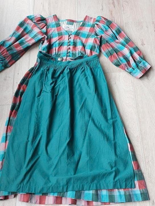 Oktober fest Dirndl St Wolfgang orginele, Hobby en Vrije tijd, Feestartikelen, Zo goed als nieuw, Versiering, Ophalen of Verzenden