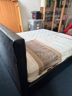 Tweepersoonsbed met zwarte lederen hoofdeinde, Gebruikt, Zwart, Tweepersoons, Ophalen of Verzenden