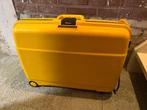 Hard kunststof gele koffer met slot en wieltjes, Ophalen, Gebruikt, Hard kunststof, Slot