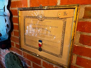 Antieke Franse oorkonde met medaille (1911) beschikbaar voor biedingen