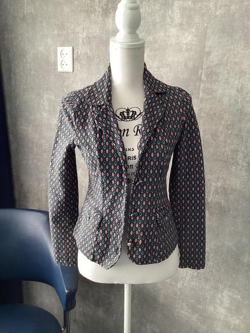 Blazer King Louie maat M, Kleding | Dames, Jasjes, Kostuums en Pakken, Zo goed als nieuw, Jasje, Maat 38/40 (M), Overige kleuren