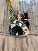 Bak vol hoesjes en accessoires, Ophalen of Verzenden, Zo goed als nieuw, Kooi, Minder dan 60 cm