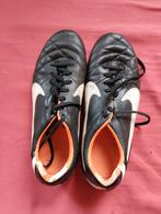 Nike tiempo maat 43, Sport en Fitness, Schoenen, Gebruikt, Ophalen of Verzenden