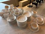 33 stuks Palmer Hotelware Mooie set kopjes en schotels, Ophalen of Verzenden, Zo goed als nieuw, Effen, Kop(pen) en/of Schotel(s)