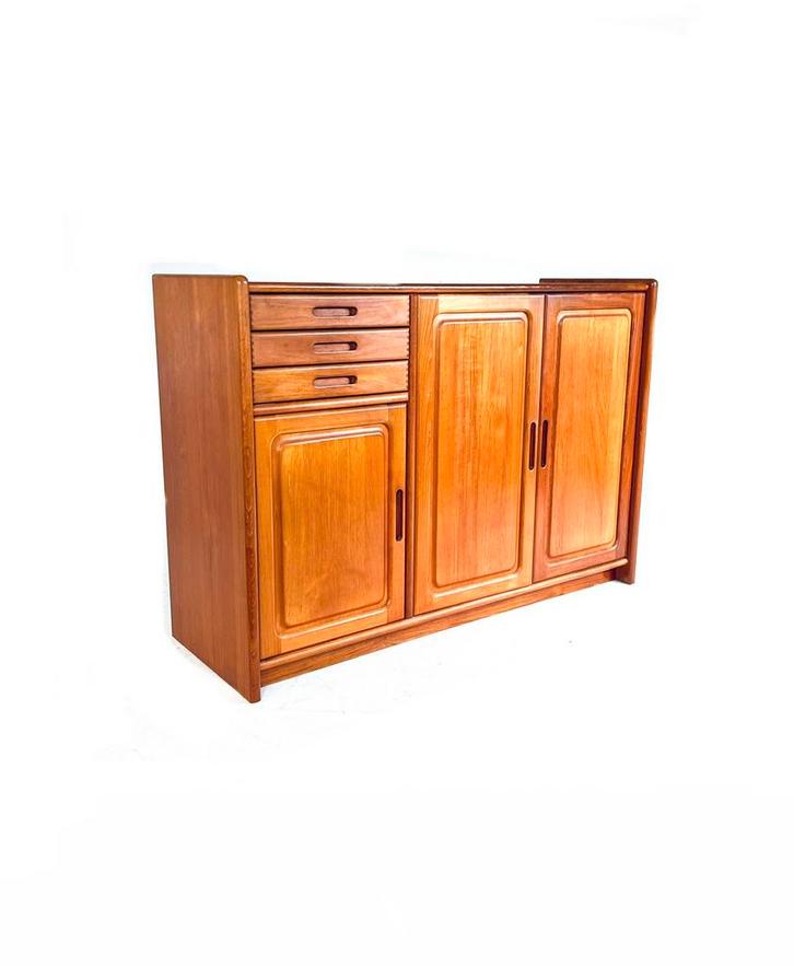 Vintage Deens sideboard, Dyrlund jaren ‘70, Huis en Inrichting, Kasten | Dressoirs, Zo goed als nieuw, 150 tot 200 cm, 25 tot 50 cm