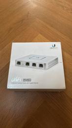 Unifi USG (with box), Computers en Software, Routers en Modems, Ophalen of Verzenden, Zo goed als nieuw