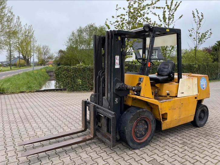 TCM 4 tons diesel heftruck triplo freelift sideshift, Zakelijke goederen, Machines en Bouw | Heftrucks en Intern transport, Heftruck