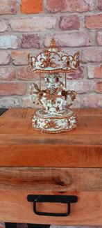 Muziekdoos:27cm Paarden Carrousel🌹NIEUW🌹, Verzamelen, Beelden en Beeldjes, Ophalen of Verzenden, Nieuw, Dier