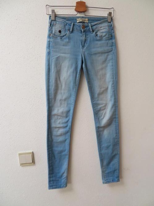 F77 MAISON SCOTCH jeans broek blauw W25 L32, Kleding | Dames, Spijkerbroeken en Jeans, Zo goed als nieuw, W30 - W32 (confectie 38/40)