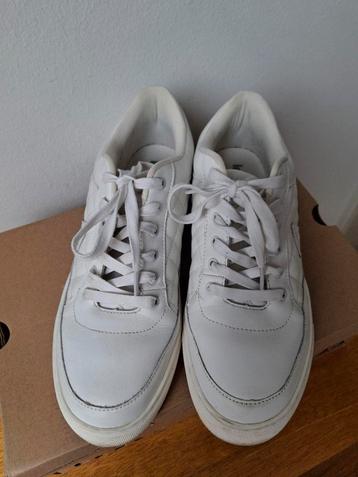 Le Coq Sportif white leather sneakers/trainers. Size 43 beschikbaar voor biedingen