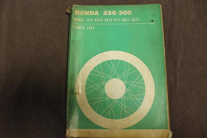 Honda C72 CA CS72 C77 CA CS77 1965 250 300 parts list CB72, Motoren, Handleidingen en Instructieboekjes, Honda, Ophalen of Verzenden