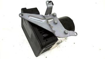 ABS Pomp van een BMW 3-Serie beschikbaar voor biedingen