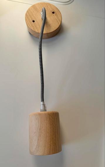 Pendel lamp hout  beschikbaar voor biedingen