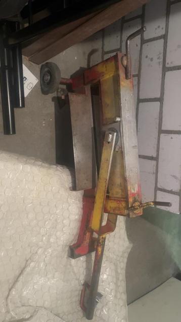 Stenen/Tegelknipper - Handig voor klussen! beschikbaar voor biedingen