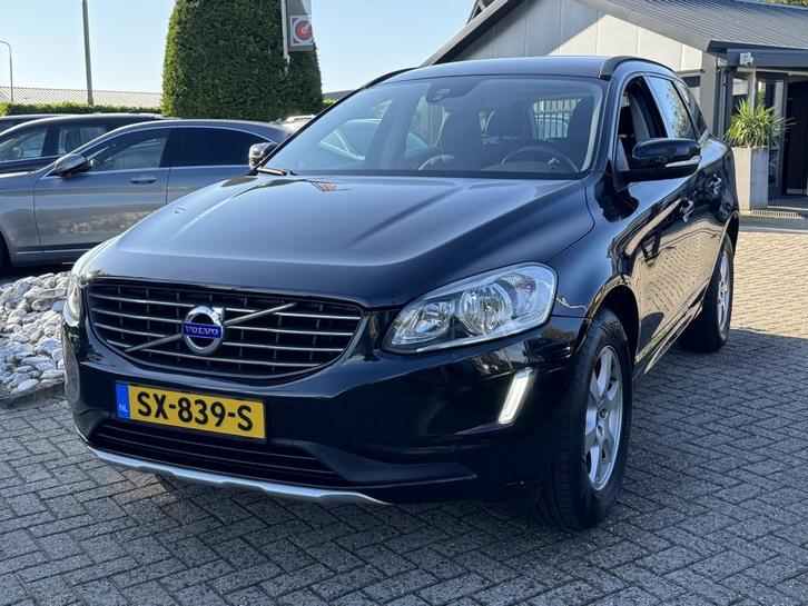 Volvo XC60 2.0 D3 5-Cilinder Momentum 2013 Zwart Trekhaak, Auto's, Volvo, Bedrijf, XC60, ABS, Airbags, Airconditioning, Bluetooth
