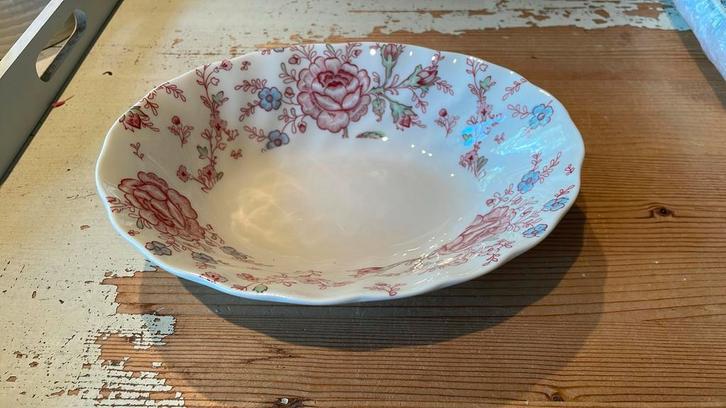 Johnson Bros ROSE CHINTZ, Huis en Inrichting, Keuken | Servies, Overige typen, Overige stijlen, Ophalen of Verzenden
