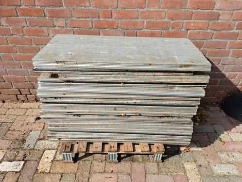 16 sandwichpanelen 4 cm dik, Doe-het-zelf en Verbouw, Isolatie en Afdichting, Zo goed als nieuw, Hardschuim (Pir), 4 tot 8 cm