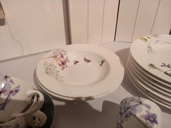 Marjolein Bastin "Feather", Huis en Inrichting, Keuken | Servies, Zo goed als nieuw, Overige typen, Overige stijlen, Porselein