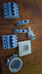 Meterkast onderdelen hager en stekkers, Ophalen of Verzenden, Overige typen