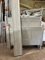 Te koop antiek bedje 1,25x1,95, Ophalen