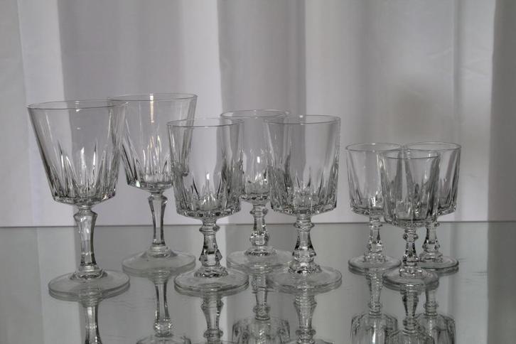 Cristal d’Arques kristallen witte glazen model Louvre, Antiek en Kunst, Antiek | Glas en Kristal, Ophalen