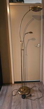 Staande lamp met leeslamp - Koperkleurig metaal, Huis en Inrichting, Lampen | Vloerlampen, Ophalen, Gebruikt, Metaal, Modern