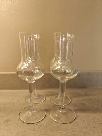Luminarc Versailles Likeurglas Voor Grappa 9cl (Set van 4) beschikbaar voor biedingen